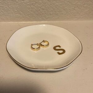 Little 14k gold hoop earrings